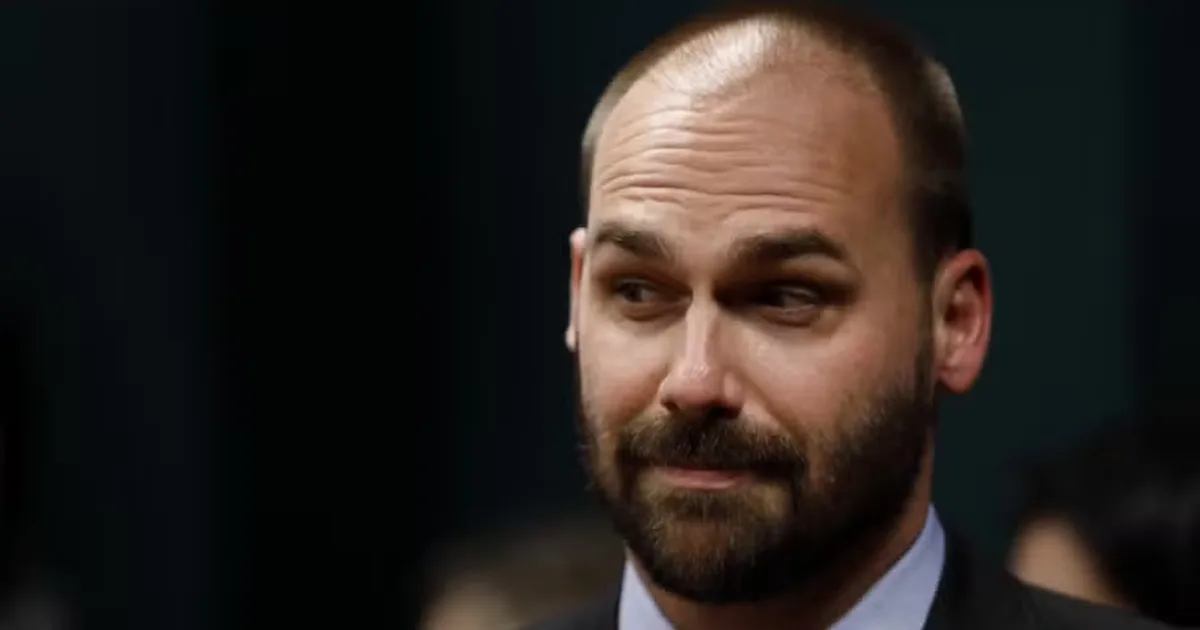 Eduardo Bolsonaro solta a bomba contra Moraes e fala sobre as eleições de 2026.