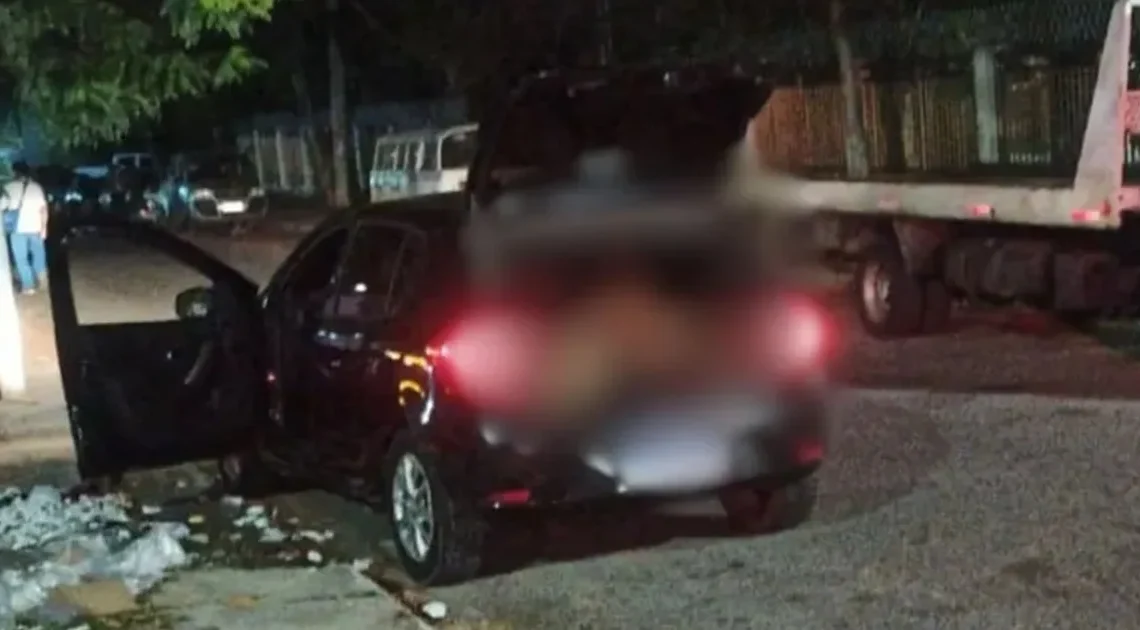 "Polícia encontra seis corpos dentro de carro abandonado em estrada no RJ