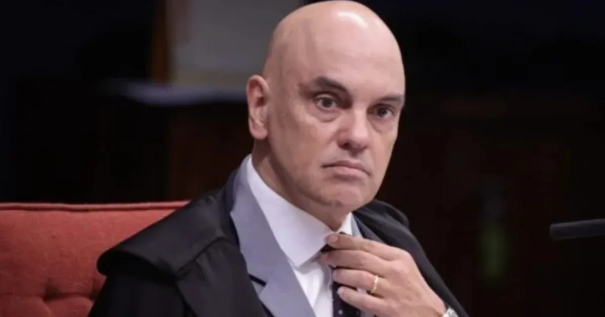 Moraes rebate reportagem e afirma que não viajou em aviões de Vorcaro