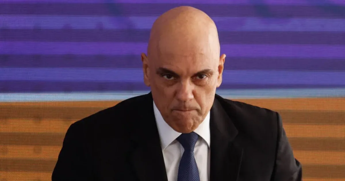 Moraes veta uso de drones perto da casa de Bolsonaro e aciona a PM