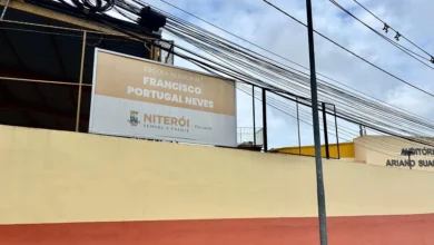 Adolescente de 14 anos passa mal em escola e não resiste