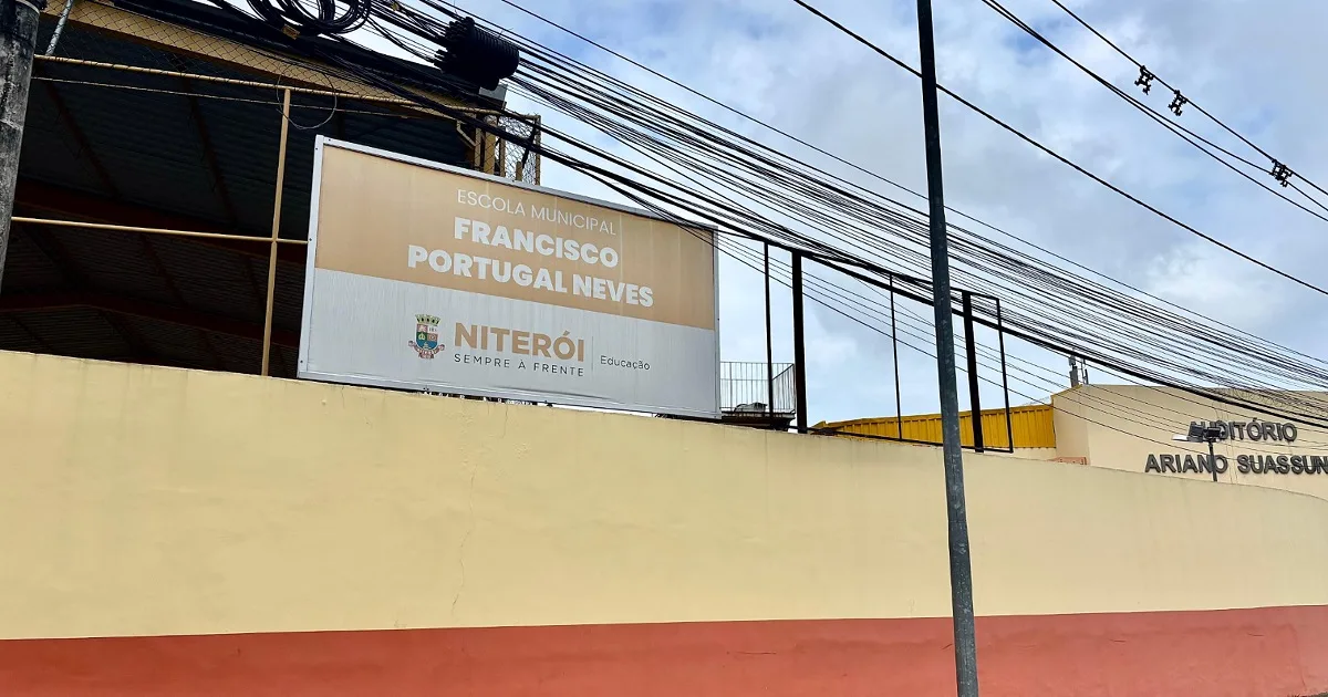 Adolescente de 14 anos passa mal em escola e não resiste