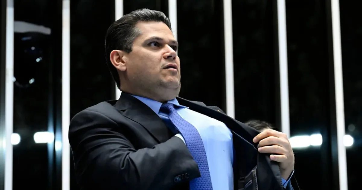 Alcolumbre envia recado para Lula após rejeição de Messias no Senado