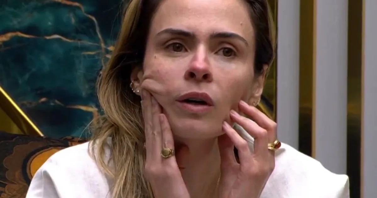 Ana Paula chora ao falar sobre o pai