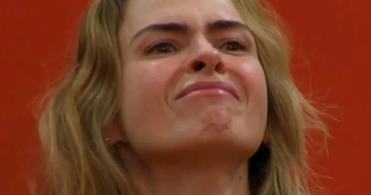 Ana Paula Renault emociona ao falar do pai no BBB 26