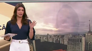 Apresentadora do SBT leva susto ao vivo