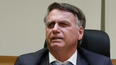 Bolsonaro apresenta queixa-crime contra Janones no STF