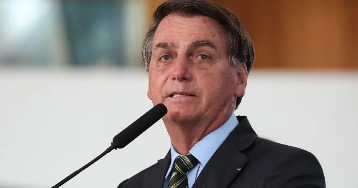Bolsonaro diz que irmão de Michelle não é cuidador, e sim da família