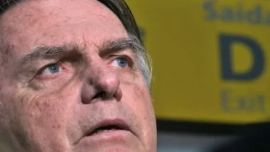 Bolsonaro pede a Moraes novo cuidador