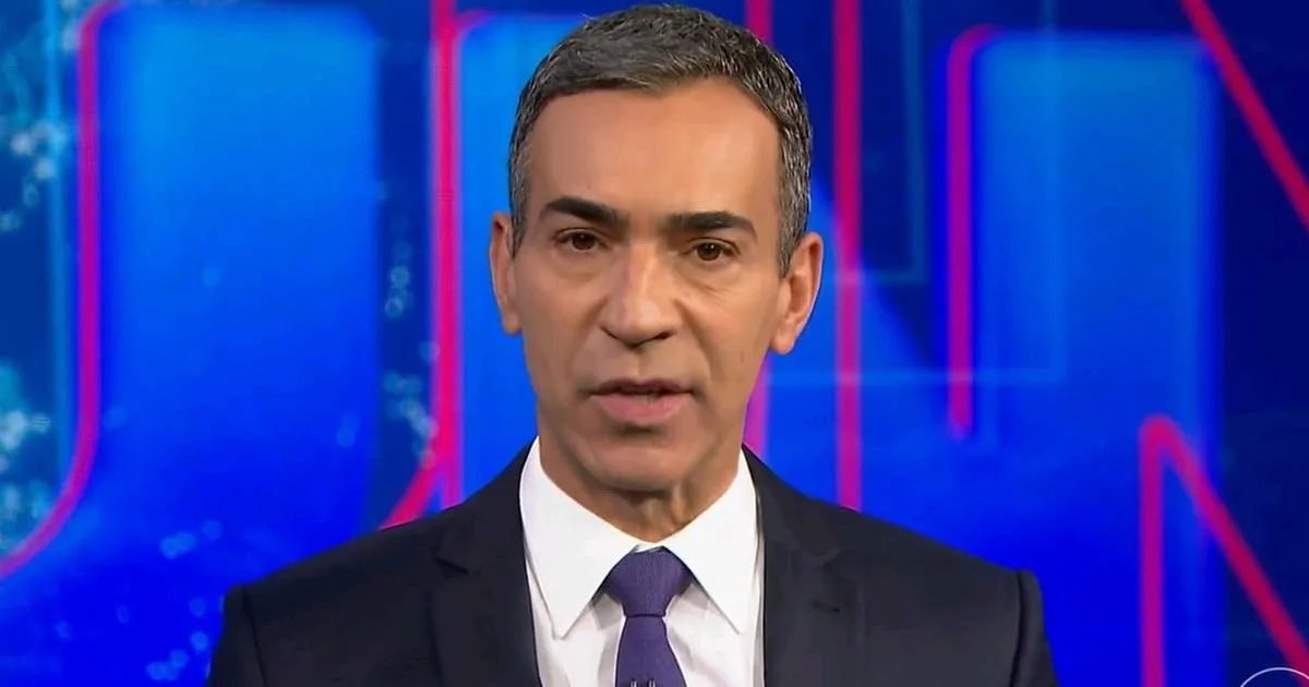 César Tralli entra com plantão ao vivo na Globo e faz anuncia morte