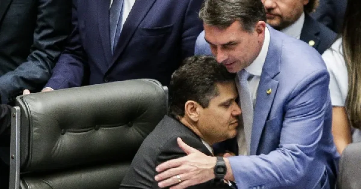 Congresso derruba veto de Lula à dosimetria