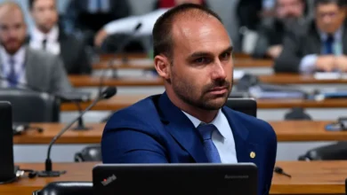 Eduardo Bolsonaro bate boca com Nikolas: “Desrespeito sem limites”