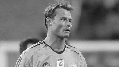 Ex-goleiro do Arsenal morre após seu carro ser atingido por trem