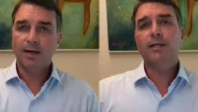 Flávio Bolsonaro fala publicamente sobre Tarcísio de Freitas