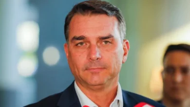 Flávio Bolsonaro lidera pesquisa em AL, diz Instituto Veritá