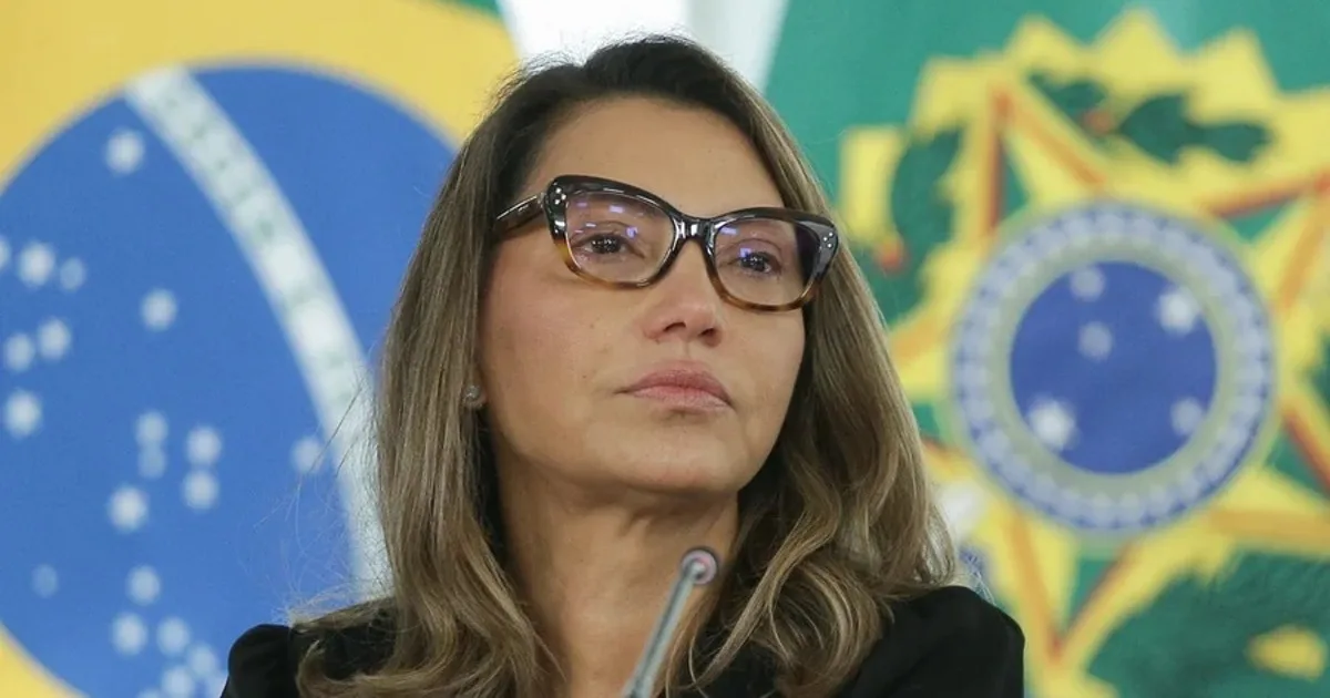 “Impossível não se indignar”, diz Janja sobre falas de aliado de Trump