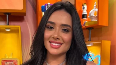 Jordana toma iniciativa e faz convite a Jonas