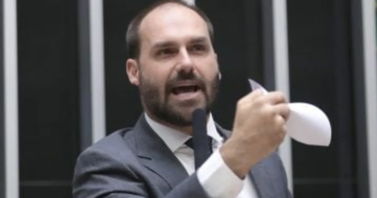 Lindbergh aciona STF e pede prisão preventiva de Eduardo Bolsonaro