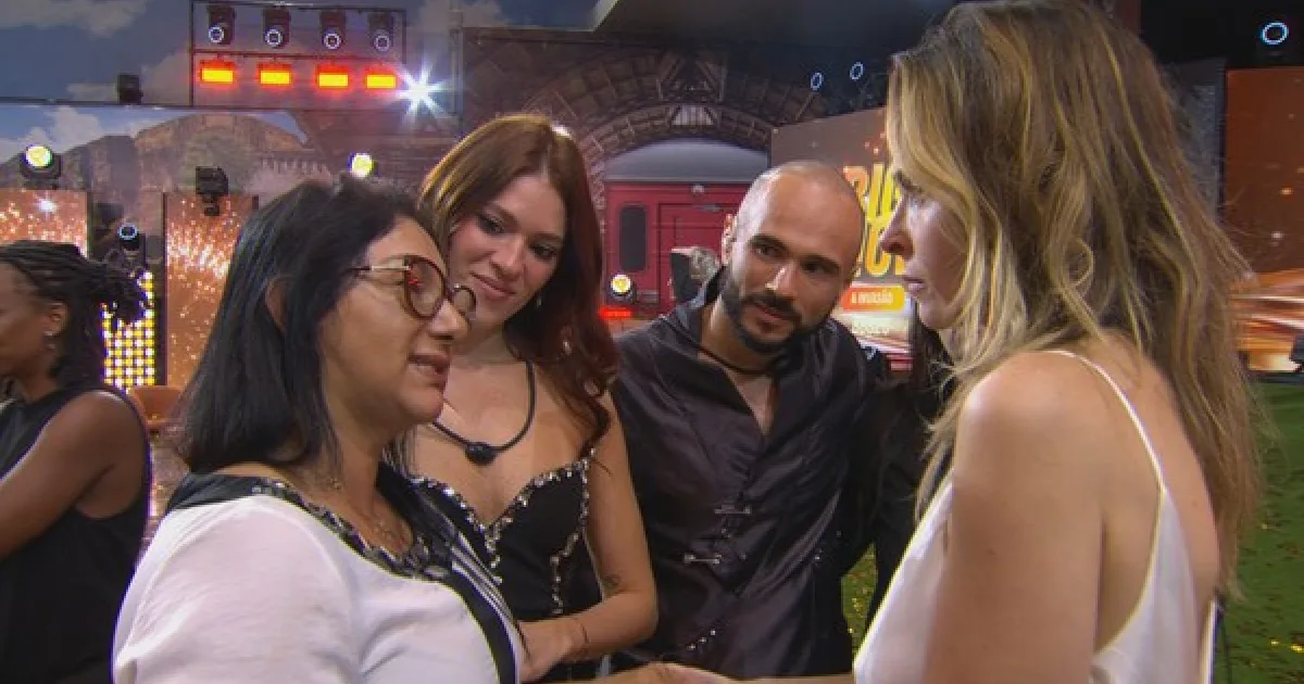 Madrasta de Ana Paula Renault desabafa e se declara para campeã