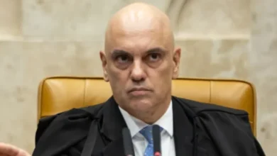 Moraes exige comprovação técnica de irmão de Michelle para cuidar de Bolsonaro