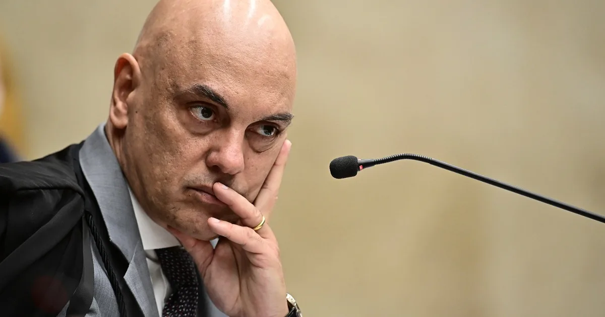 Moraes quebra o silêncio sobre ter viajado em aviões de Daniel Vorcaro