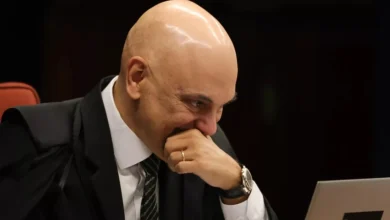 Moraes viajou em jatos de empresa de Daniel Vorcaro pelo menos oito vezes no ano passado, diz jornal