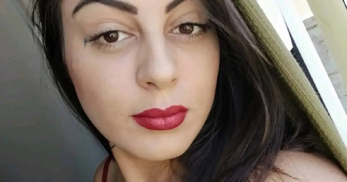 Mulher é encontrada morta dentro de carro em estrada rural