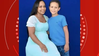 Mulher e filho de 9 anos morrem após acidente com caminhonete em Feira de Santana