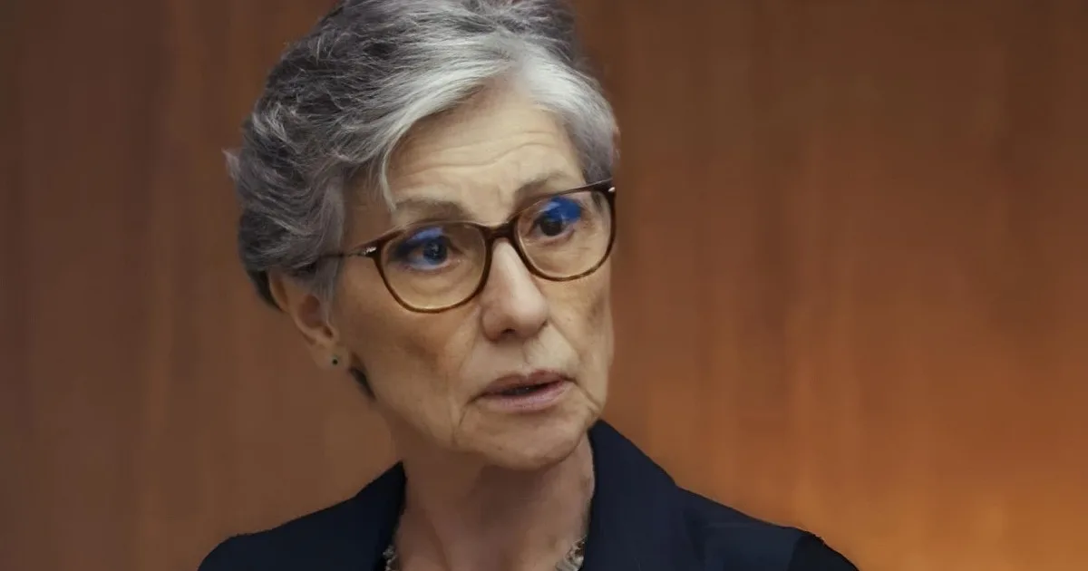 Mulher trans afirma ter sido constrangida em banheiro pela atriz Cássia Kis