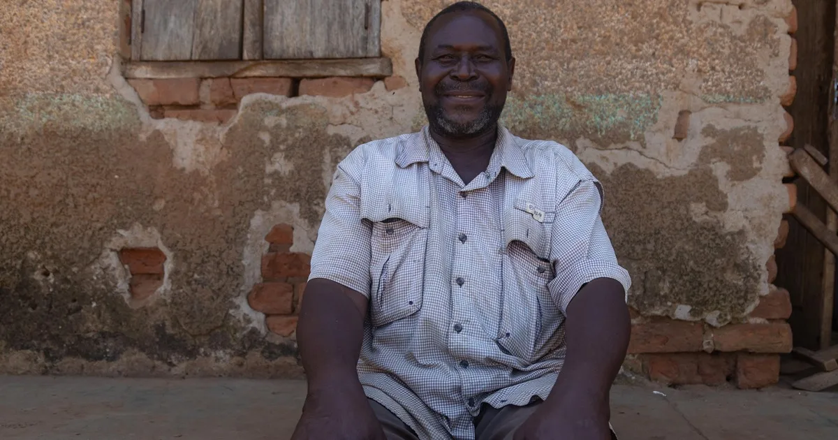 O homem que tem 12 esposas, 102 filhos e 578 netos