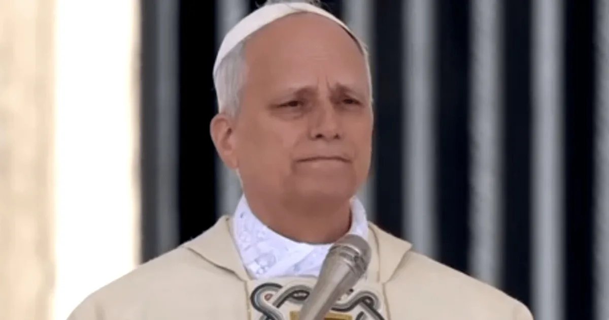 Papa Leão XIV faz apelo mundial após ameaças