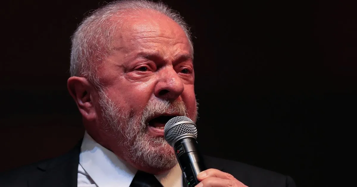 Presidente Lula interrompe viagem internacional para desabafar