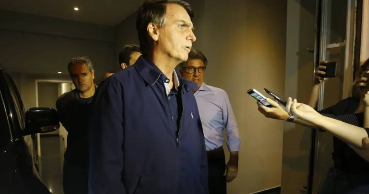 Relator da dosimetria prevê redução de 6 anos na pena de Jair Bolsonaro