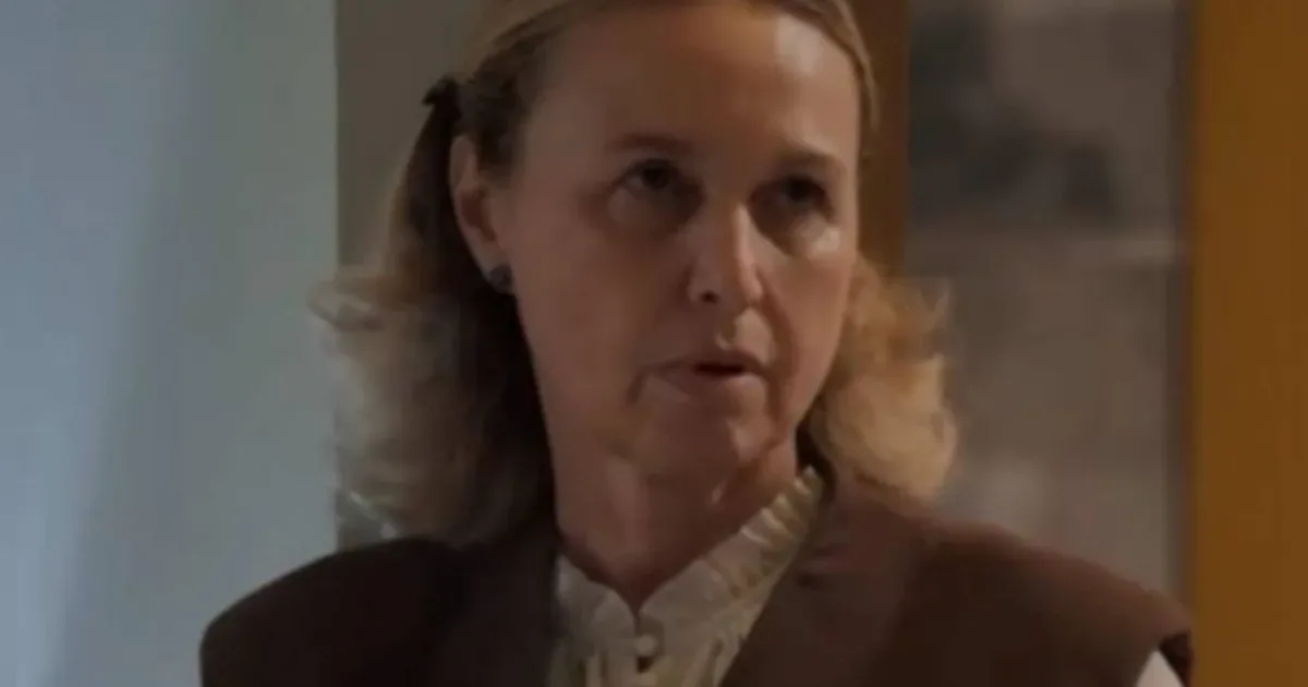 Reviravolta em Três Graças: Helga assume crime