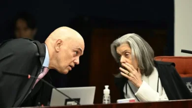 STF decide por 7 a 2 a favor de Bolsonaro e suspende ação de Janones