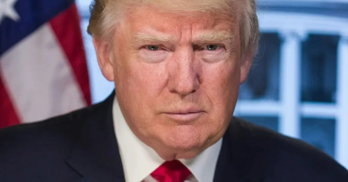 Trump intensifica ataques ao papa Leão XIV por posição sobre guerra no Irã