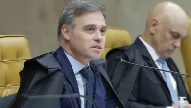 Urgente: André Mendonça interrompe julgamento de Eduardo Bolsonaro no STF