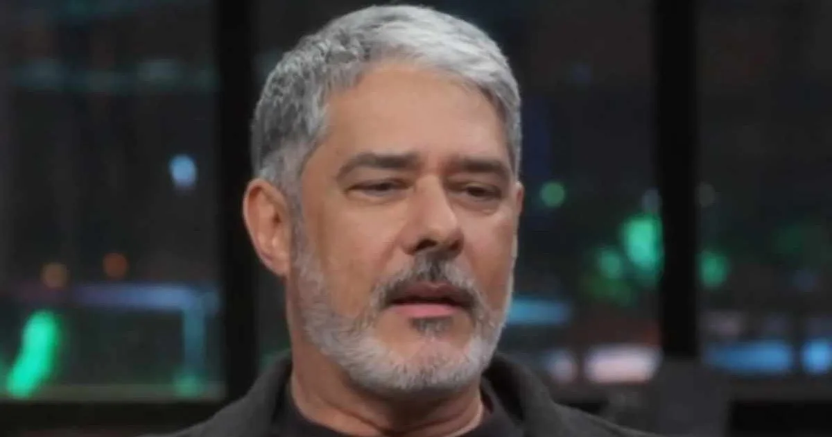 William Bonner é amparado pelo público após triste notícia