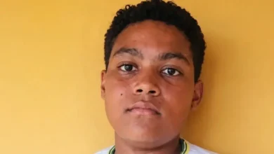 Adolescente de 14 anos falece ao ser atingido por cesta de basquete