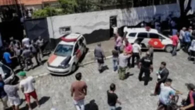 Bomba caseira explode dentro de colégio no RJ
