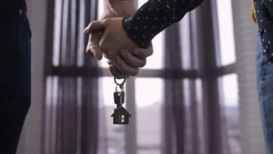 Casal recebe casa nova e se surpreende ao encontrar imóvel totalmente mobiliado