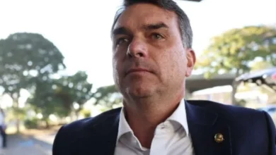 Crise de imagem: Flávio Bolsonaro toma nova decisão