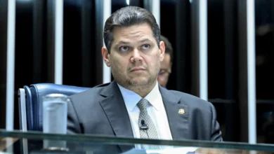 Davi Alcolumbre promulga PL da Dosimetria após inércia de Lula