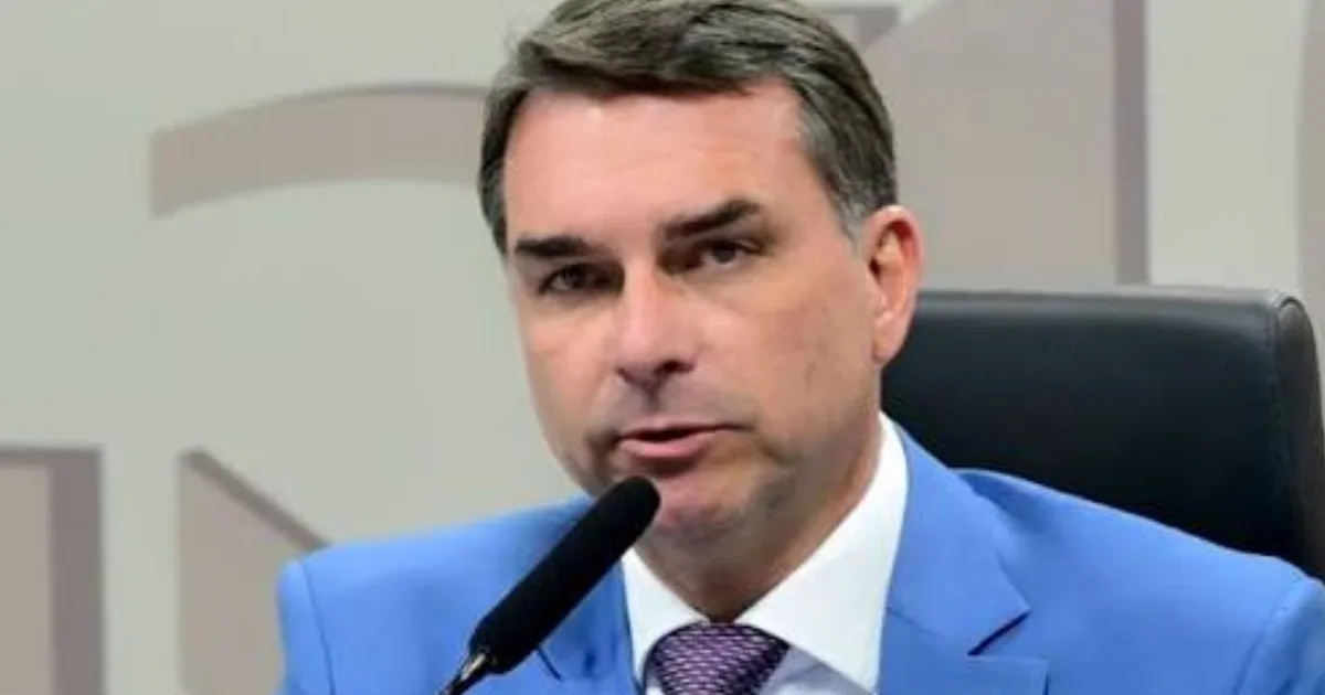 Declaração de Flávio Bolsonaro sobre Vorcaro chama atenção