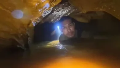 Detalhes de caverna profunda onde sete pessoas estão presas há dias