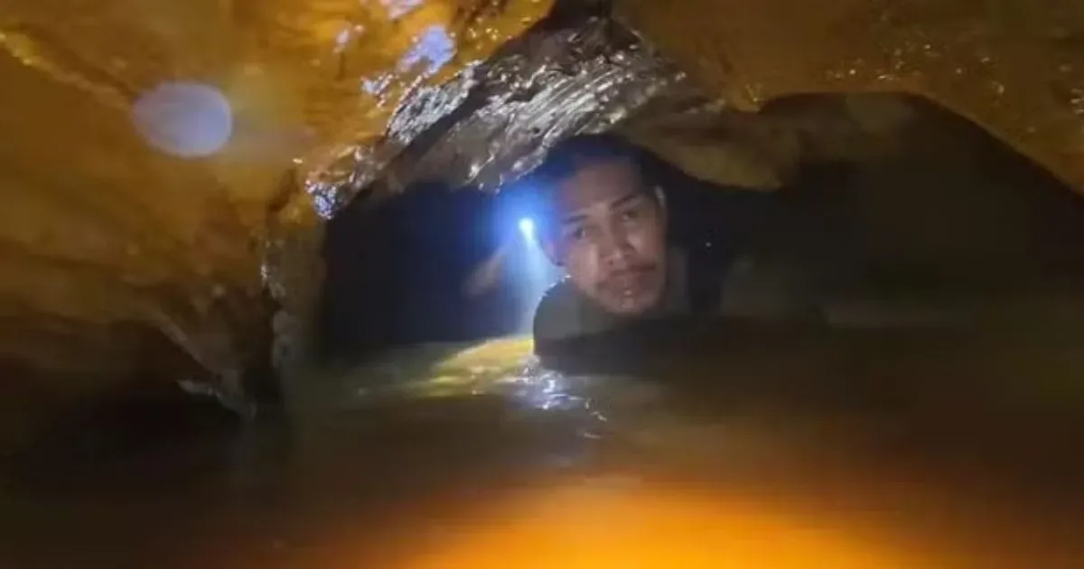 Detalhes de caverna profunda onde sete pessoas estão presas há dias