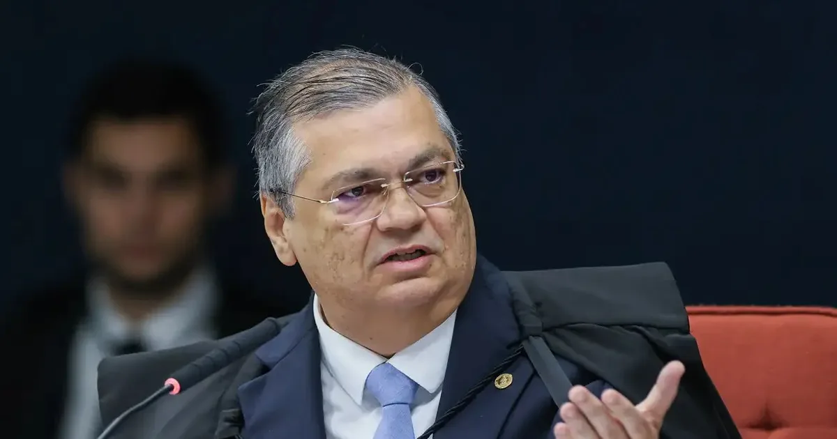 Dino abre investigação sobre suposto envio de emendas a filme de Bolsonaro