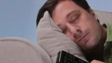 Dormir com a televisão ligada pode prejudicar o cérebro