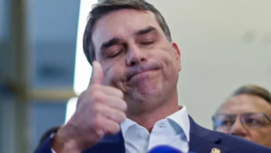 EUA negam informação ligada a Flávio Bolsonaro