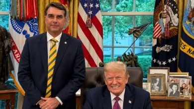 Flávio Bolsonaro comenta o que ele e Trump conversaram sobre Lula